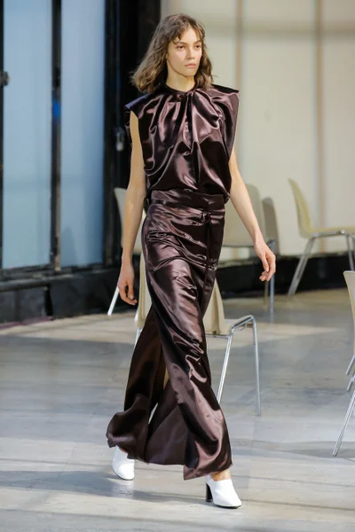 Look 3